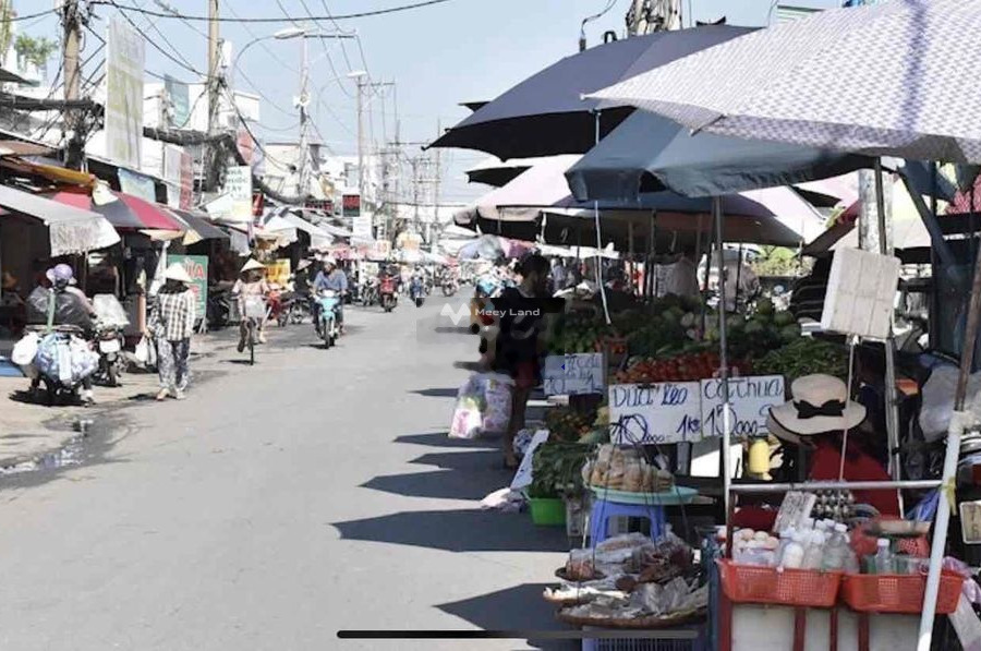 Bán nhà vị trí đẹp ngay ở Chơn Thành, Bình Phước giá bán cạnh tranh chỉ 7.9 tỷ diện tích gồm 150m2-01