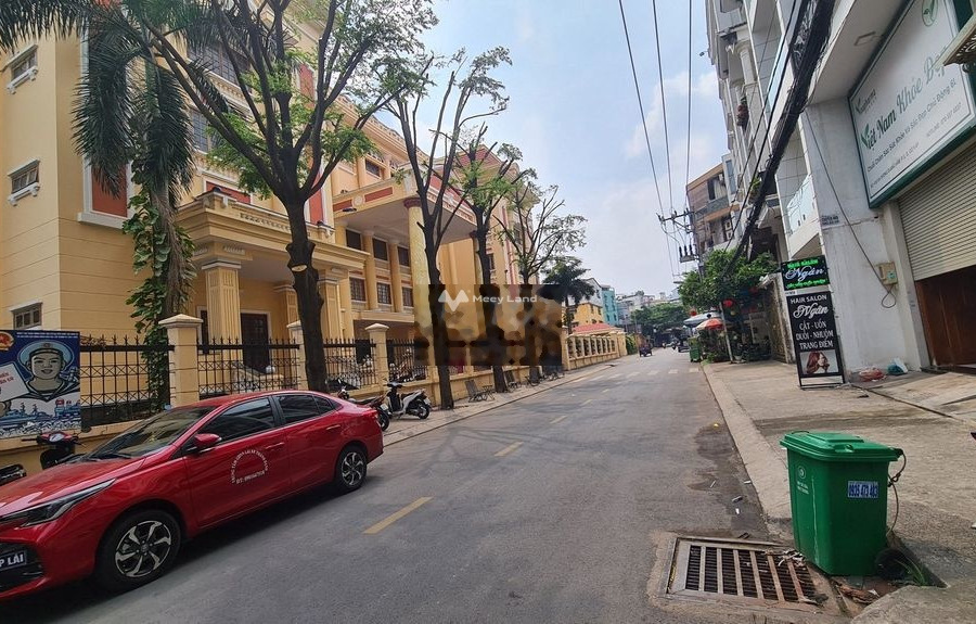 Nhà gồm 4 phòng ngủ bán nhà ở diện tích gồm 142m2 bán ngay với giá mua liền chỉ 6.5 tỷ vị trí thuận lợi ngay Đường Số 20, Hồ Chí Minh-01
