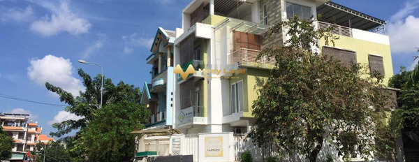 Có diện tích chung là 106m2 bán nhà vị trí nằm ngay Đường Số 20, Hồ Chí Minh trong nhà có tổng cộng 2 phòng ngủ 2 WC liên hệ chính chủ.-03