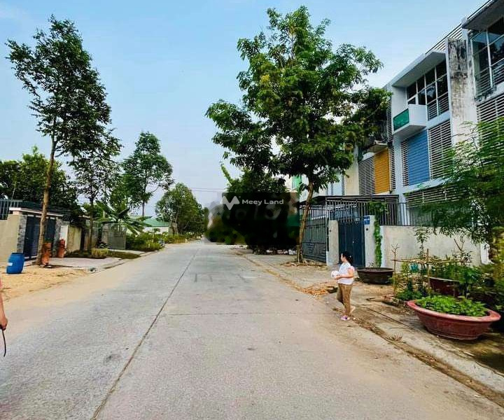 Do khó khăn về tài chính bán mảnh đất, 300m2 giá bán cực mềm chỉ 360 triệu vị trí ngay ở Tân Bình, Bình Dương khu vực tiềm năng-01