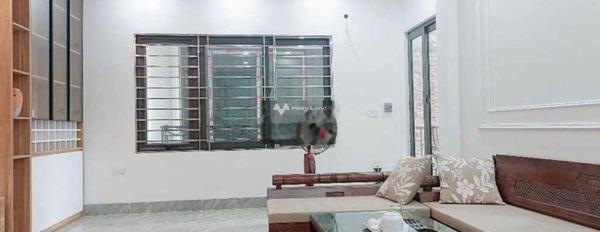 Nhà gồm 3 phòng ngủ bán nhà giá bán chốt nhanh chỉ 2.75 tỷ có diện tích chính 33m2 mặt tiền tọa lạc tại Bà Triệu, Hà Nội-02