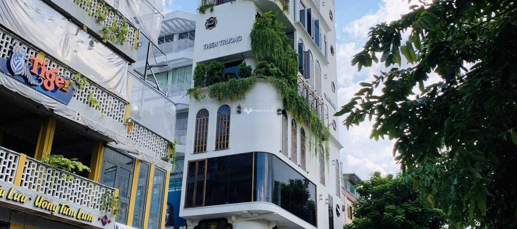 Có diện tích tổng 110m2, cho thuê nhà ở vị trí thuận lợi tọa lạc ngay Tân Định, Hồ Chí Minh, trong nhà tổng quan có 2 PN, 2 WC cảm ơn bạn đã đọc tin