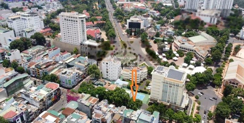 Mặt tiền tọa lạc ngay trên Tân Tiến, Đắk Lắk bán nhà bán ngay với giá khoảng 13 tỷ nhà tổng quan có tổng 3 phòng ngủ