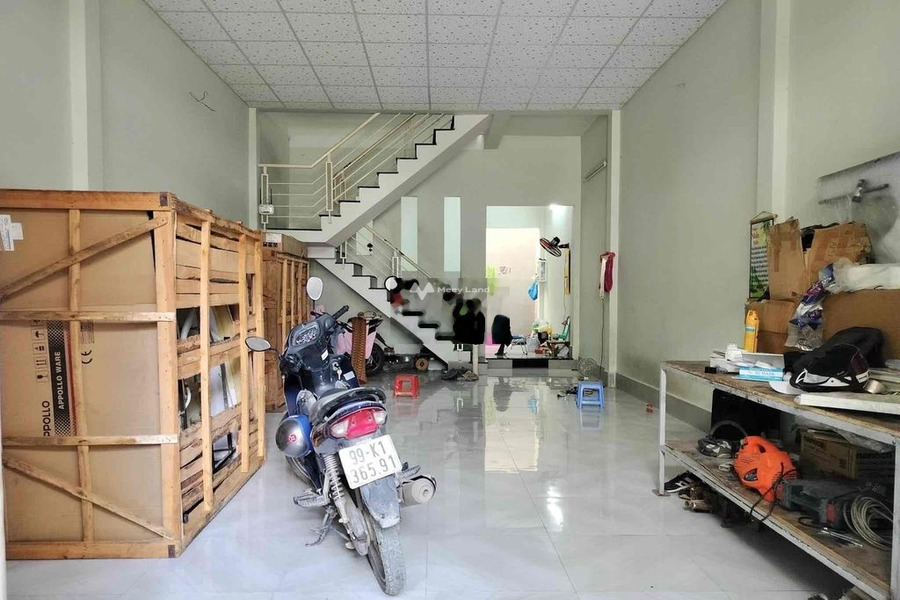 Cho thuê nhà vị trí ngay trên Hóc Môn, Hồ Chí Minh, thuê ngay với giá cực rẻ từ 7 triệu/tháng có diện tích chung 85m2, trong căn này có 2 phòng ngủ-01