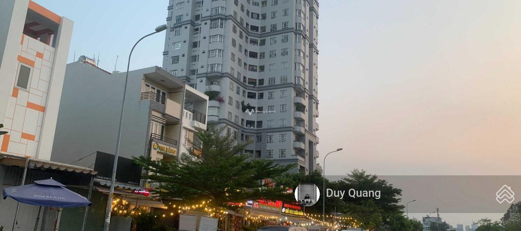 DT 300m2 bán nhà ở vị trí mặt tiền tọa lạc ngay trên Quận 2, Hồ Chí Minh liên hệ chính chủ.