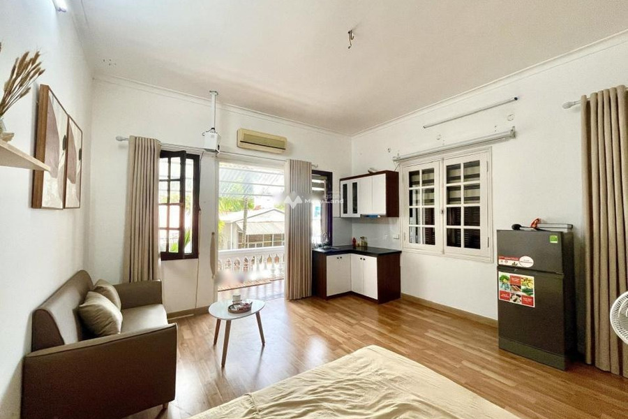 Cho thuê căn hộ vị trí đặt tại trung tâm Bà Triệu, Hà Nội, thuê ngay với giá cực mềm 9 triệu/tháng có diện tích tiêu chuẩn 40m2-01
