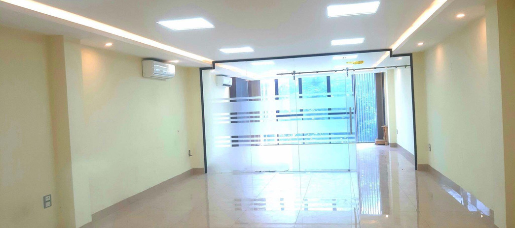 Cho thuê văn phòng tại số 47 Trần Thái Tông, Cầu Giấy, Hà Nội. Diện tích 110m2, giá 20 triệu/tháng
