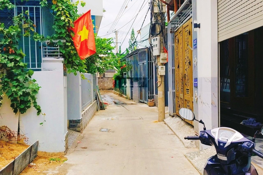 Hẻm Trần Quang Diệu - sát chung cư Hoàng Quân - cách biển: 1,5km -01