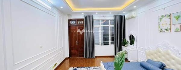 Bán nhà diện tích chuẩn 76m2 vị trí thuận lợi ở Phú La, Hà Nội giá bán cực sốc từ 9.9 tỷ tổng quan ngôi nhà này 4 PN với lộ đi ngang 8 m-02