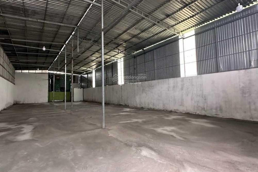 Cắt lỗ cho thuê kho bãi với diện tích rộng 400m2 vị trí hấp dẫn Đào Sư Tích, Nhà Bè thuê ngay với giá tốt từ 32 triệu/tháng liên hệ chính chủ-01