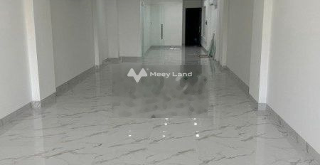 Cho thuê nhà có diện tích gồm 52.5m2 vị trí thuận lợi nằm tại Văn Cao, Phú Thạnh thuê ngay với giá thương lượng chỉ 9.9 triệu/tháng-02