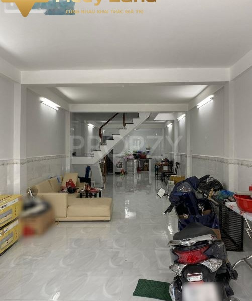 Cho thuê nhà vị trí ngay ở Quận Bình Tân, Hồ Chí Minh, vào ở luôn giá đặc biệt từ 13 triệu/tháng có một dt là 80 m2, nhà bao gồm 4 phòng ngủ-01