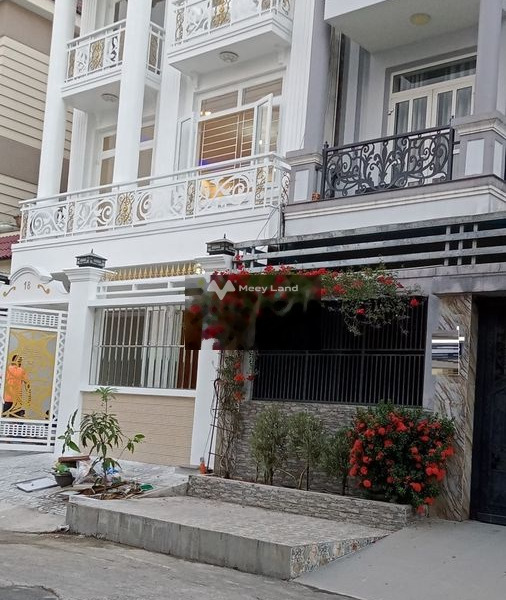 Căn nhà này 5 PN, cho thuê nhà, giá thuê đặc biệt từ 26 triệu/tháng với diện tích là 130m2 ở Phạm Văn Đồng, Thủ Đức-01