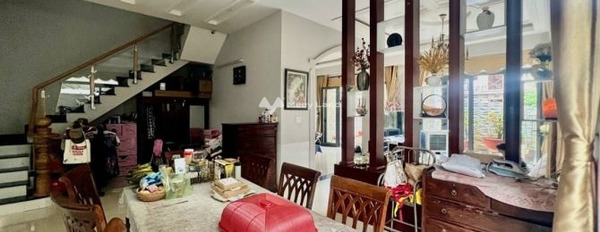 Bán biệt thự trong Biên Hòa, Đồng Nai bán ngay với giá công khai chỉ 13.5 tỷ tổng diện tích 274m2, nhà này gồm 4 phòng ngủ-03