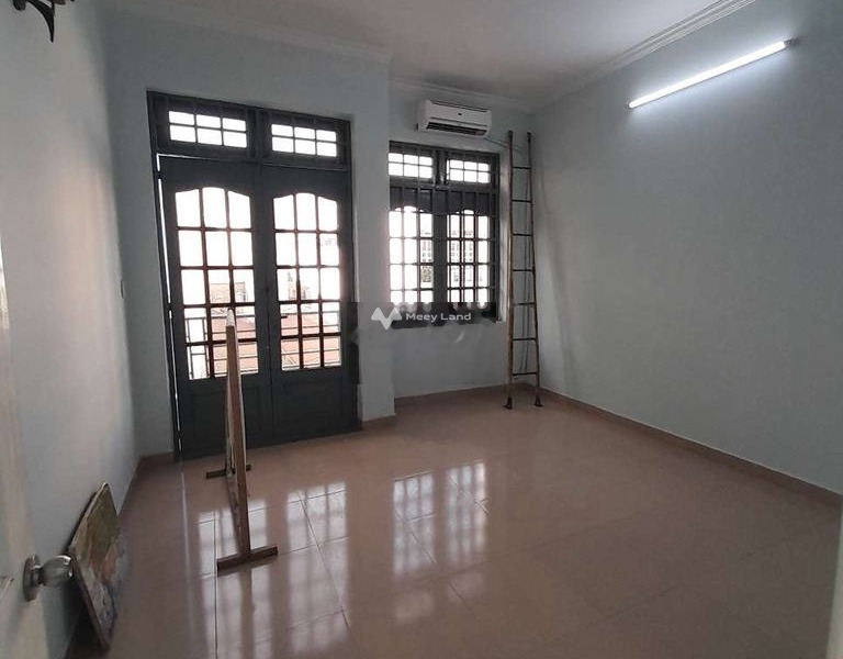 Ở Nguyễn Văn Khối, Gò Vấp, cho thuê nhà, thuê ngay với giá hấp dẫn 12 triệu/tháng diện tích sàn là 65m2, nhà này gồm có 4 phòng ngủ giá hợp lý-01