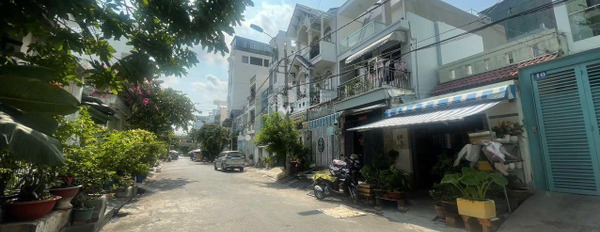 Bán nhà trên Tân Phú, Quận 7, giá 16,3 tỷ-02