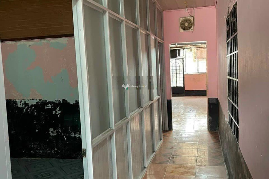 Diện tích rộng 224.4m2 bán nhà vị trí đặt tọa lạc trên Tân Phong, Biên Hòa hướng Nam tổng quan gồm có 2 phòng ngủ 1 WC khách có thiện chí liên hệ ngay-01