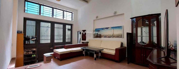Nhà 3 phòng ngủ, cho thuê nhà, thuê ngay với giá chỉ từ chỉ 15.5 triệu/tháng có diện tích khoảng 60m2 vị trí đẹp ngay ở Ung Văn Khiêm, Hồ Chí Minh-02
