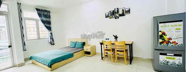 Vị trí đặt nằm trên Tân Bình, Hồ Chí Minh cho thuê phòng trọ diện tích thực tế 25m2 trong phòng bao gồm có Nội thất đầy đủ, 2 WC vị trí siêu đẹp-03