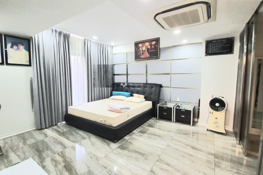 Bán chung cư vị trí thuận tiện ngay tại Xa Lộ Hà Nội, Hồ Chí Minh, trong căn hộ nhìn chung bao gồm 3 phòng ngủ, 2 WC liên hệ chính chủ-01