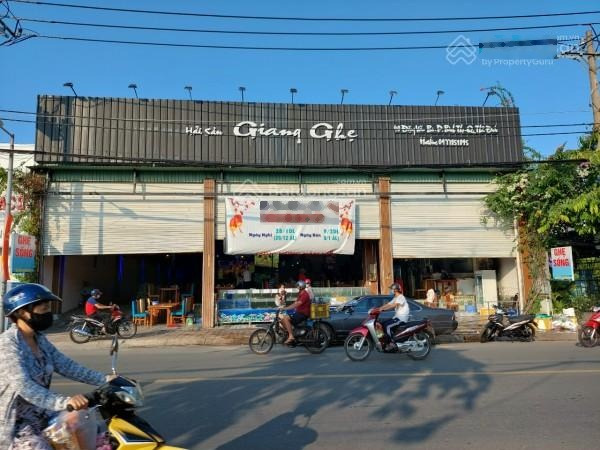 Bán gấp nhà siêu phẩm mặt tiền Nguyễn Duy Trinh Quận 2 diện tích: 22,5 x 42 m DTKV 945m2 giá 140 tỷ 