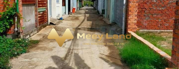 Khoảng 780 triệu bán đất diện tích mặt tiền 100 m2 tọa lạc ngay Đường Nguyễn Gia Thiều, Phường 12-02