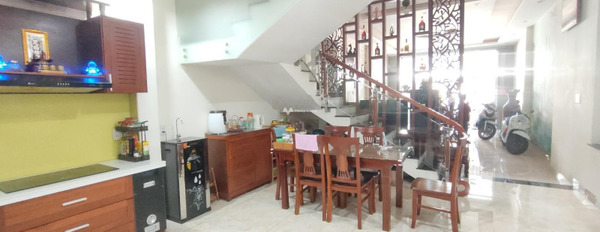 Tổng quan trong ngôi nhà 3 PN bán nhà diện tích khoảng 90m2 tọa lạc ở Hà Mục, Đà Nẵng-03