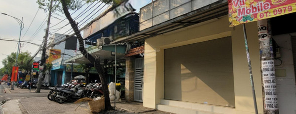 Diện tích 85m2 cho thuê cửa hàng vị trí thuận lợi tọa lạc gần Lê Văn Quới, Bình Hưng Hòa giá thuê chốt nhanh 20 triệu/tháng bãi đậu xe rộng-02