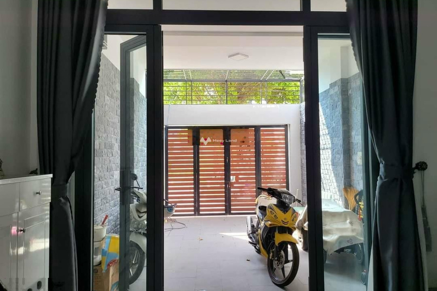 Diện tích 72m2 bán nhà ở vị trí đặt gần Đường Số 8, Hồ Chí Minh trong nhà gồm 2 PN 3 WC cảm ơn bạn đã đọc tin.-01