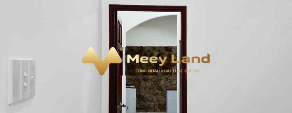 Trợ vốn gấp bán nhà có diện tích chính 40m2 giá bán hợp lý từ 4.2 tỷ vị trí đẹp nằm tại Hiệp Nhất, Phường 4 khách có thiện chí liên hệ ngay-02