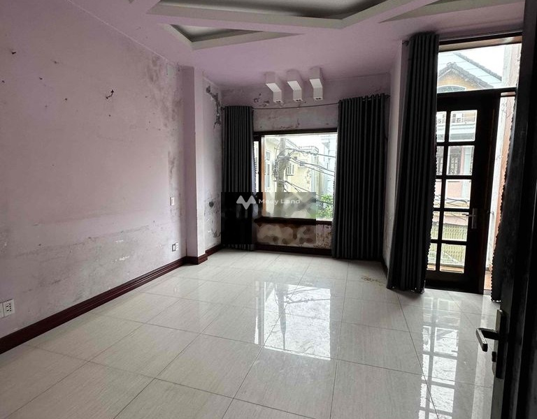 Tổng quan có tổng 4 phòng ngủ, bán nhà ở diện tích rộng 80m2 bán ngay với giá phải chăng chỉ 4.6 tỷ vị trí đẹp nằm trên Nguyễn Dữ, Đà Nẵng-01