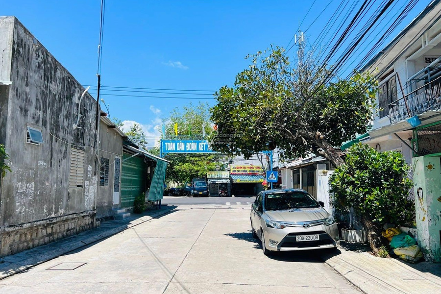 Bán nhà ở có diện tích 120.4m2 giá bán bất ngờ chỉ 8.5 tỷ vị trí thuận lợi tại Phước Long, Nha Trang, hướng Đông - Nam-01