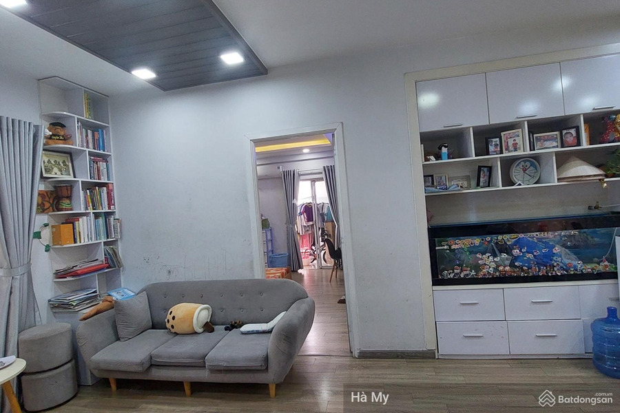 Tổng quan căn hộ bao gồm 2 PN, bán căn hộ vị trí đẹp nằm ngay Vườn Lài, Tân Phú, căn hộ nhìn chung có tổng 2 phòng ngủ, 2 WC liên hệ liền-01