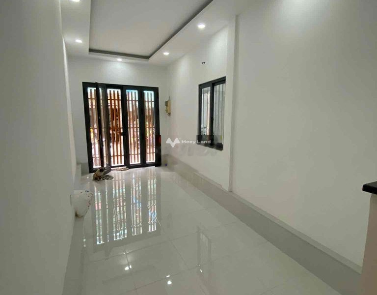 Nhà có 5 PN, cho thuê nhà, giá thuê khởi điểm từ 27 triệu/tháng với diện tích là 45m2 vị trí đẹp gần Lê Văn Sỹ, Hồ Chí Minh-01