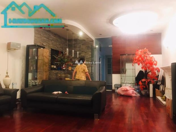 Nhà gồm 4 phòng ngủ bán nhà bán ngay với giá siêu mềm chỉ 35 tỷ diện tích gồm 135m2 vị trí đẹp nằm trên Quảng An, Tây Hồ-01