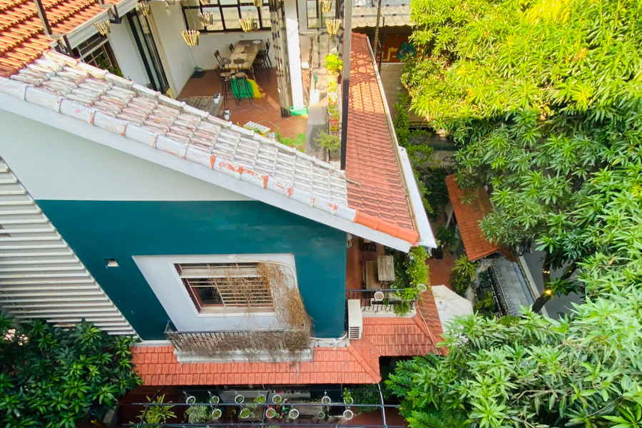 Cho thuê nhà biệt Trịnh Công Sơn, 250m2, mặt tiền 15m, nhà có sân vườn, 50 triệu/tháng-01