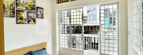 Chung cư 1 PN, cho thuê căn hộ mặt tiền tọa lạc tại Tạ Uyên, Hồ Chí Minh, nhìn chung bao gồm 1 PN, 1 WC hãy nhấc máy gọi ngay-02
