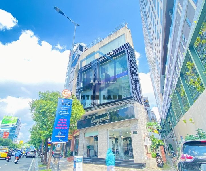 Giá thuê cực rẻ chỉ 138 triệu/tháng cho thuê sàn văn phòng vị trí đẹp gần Quận 1, Hồ Chí Minh có diện tích 200m2-01