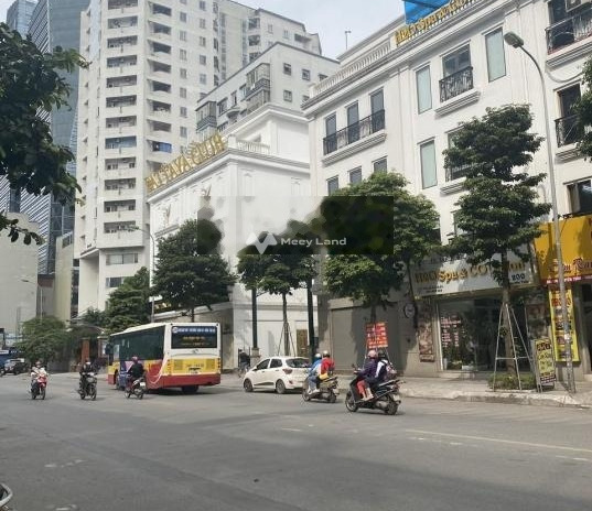 Bán nhà có diện tích chung là 90m2 mặt tiền nằm ngay tại Nhân Chính, Hà Nội