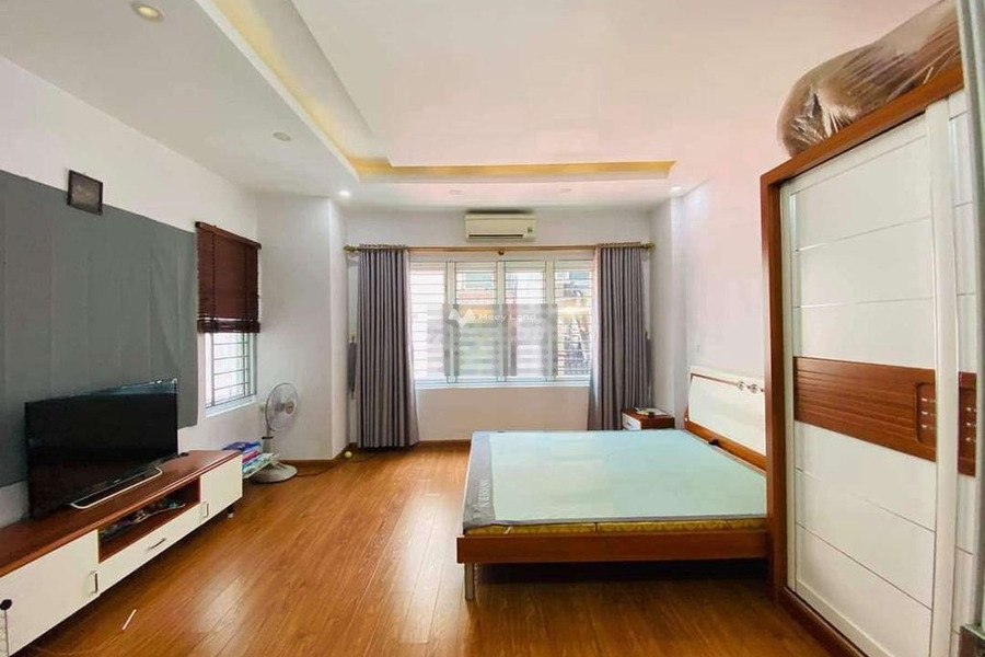 Vị trí thích hợp Trần Hữu Tước, Hà Nội bán nhà bán ngay với giá cạnh tranh chỉ 4.5 tỷ trong nhà tổng quan bao gồm 3 phòng ngủ-01