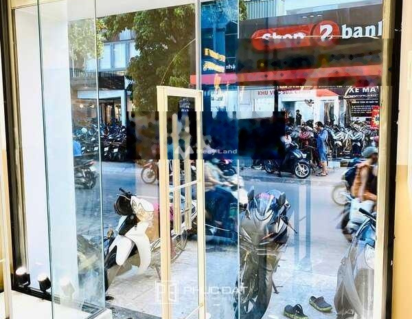 Khoảng 50m2 cho thuê cửa hàng vị trí ngay ở Nghĩa Tân, Hà Nội giá thuê đề xuất 15 triệu/tháng lh tư vấn thêm