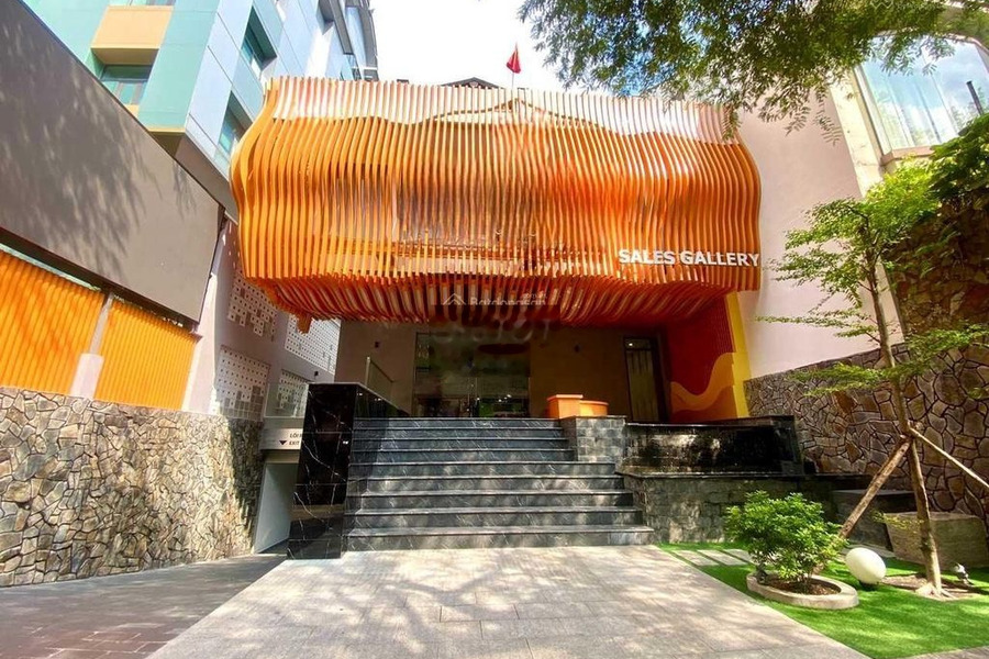 Cho thuê Toà nhà 6 tầng, Nguyễn Du Q.1 - 550tr xem chi tiết xem -01