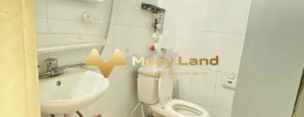 Cho thuê phòng trọ vị trí mặt tiền ngay trên Lĩnh Nam, Hoàng Mai. Diện tích 20m2, giá 2,5 triệu/tháng-03