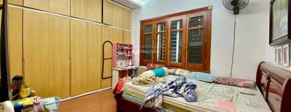 Trong nhà nhìn chung có tổng 5 phòng ngủ, bán nhà ở diện tích chuẩn 56m2 bán ngay với giá mềm chỉ 9.5 tỷ vị trí đặt ở tại Thanh Am, Long Biên-02