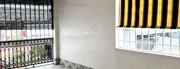 Với diện tích 50m2, cho thuê nhà ở vị trí thuận lợi Đằng Lâm, Hải Phòng, nhà bao gồm có 4 PN, 4 WC liên hệ liền-03