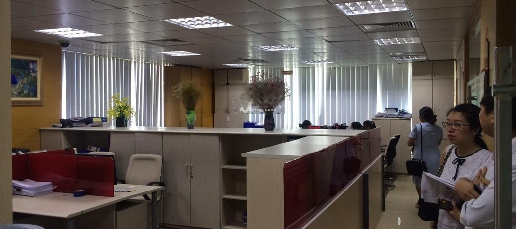 Giá thuê siêu mềm chỉ 88.2 triệu/tháng cho thuê sàn văn phòng vị trí đặt tọa lạc trên Yên Hòa, Hà Nội diện tích chung quy 441m2