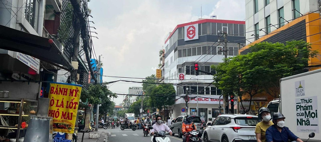Vị trí thuận lợi tọa lạc gần Tân Bình, Hồ Chí Minh bán nhà giá bán cực sốc chỉ 35 tỷ