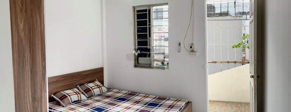 Vị trí đặt vị trí nằm trên Nguyễn Khoái, Hà Nội cho thuê phòng trọ diện tích tổng là 18m2 nội thất đầy đủ-03