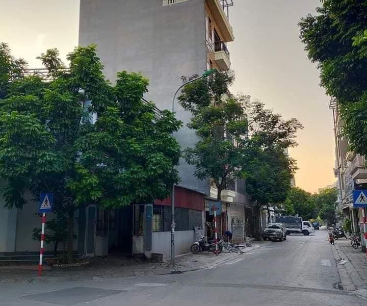 Siêu phẩm, khu đô thị Việt Hưng, phố Nguyễn Văn Hưởng, 75m2, 6 tầng, mặt tiền 7m-01