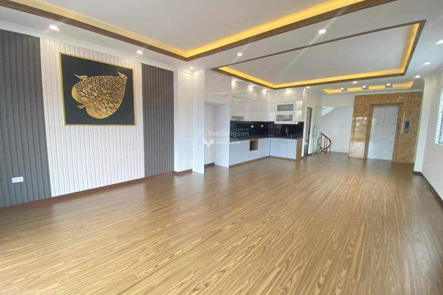 Nhà bao gồm 4 PN bán nhà bán ngay với giá thỏa thuận chỉ 15 tỷ diện tích chuẩn 70m2 vị trí mặt tiền tọa lạc ở Đền Lừ, Hoàng Mai-01
